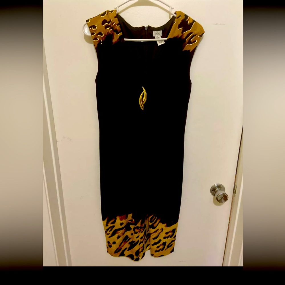 Cache Vintage 90's Black
Cocktail Party Dress Animal Print Sz 10
Body Con